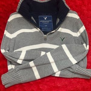 American Eagle men’s sweater